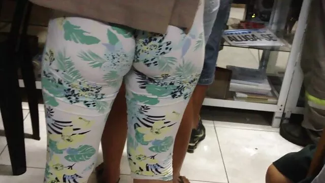 Thằng ngốc, Babe phim sex nhat ban moi hay cô từ phía sau.