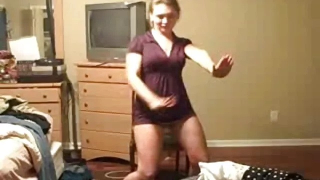 Allison Moore tát khổng lồ làm phim sexx nhat
